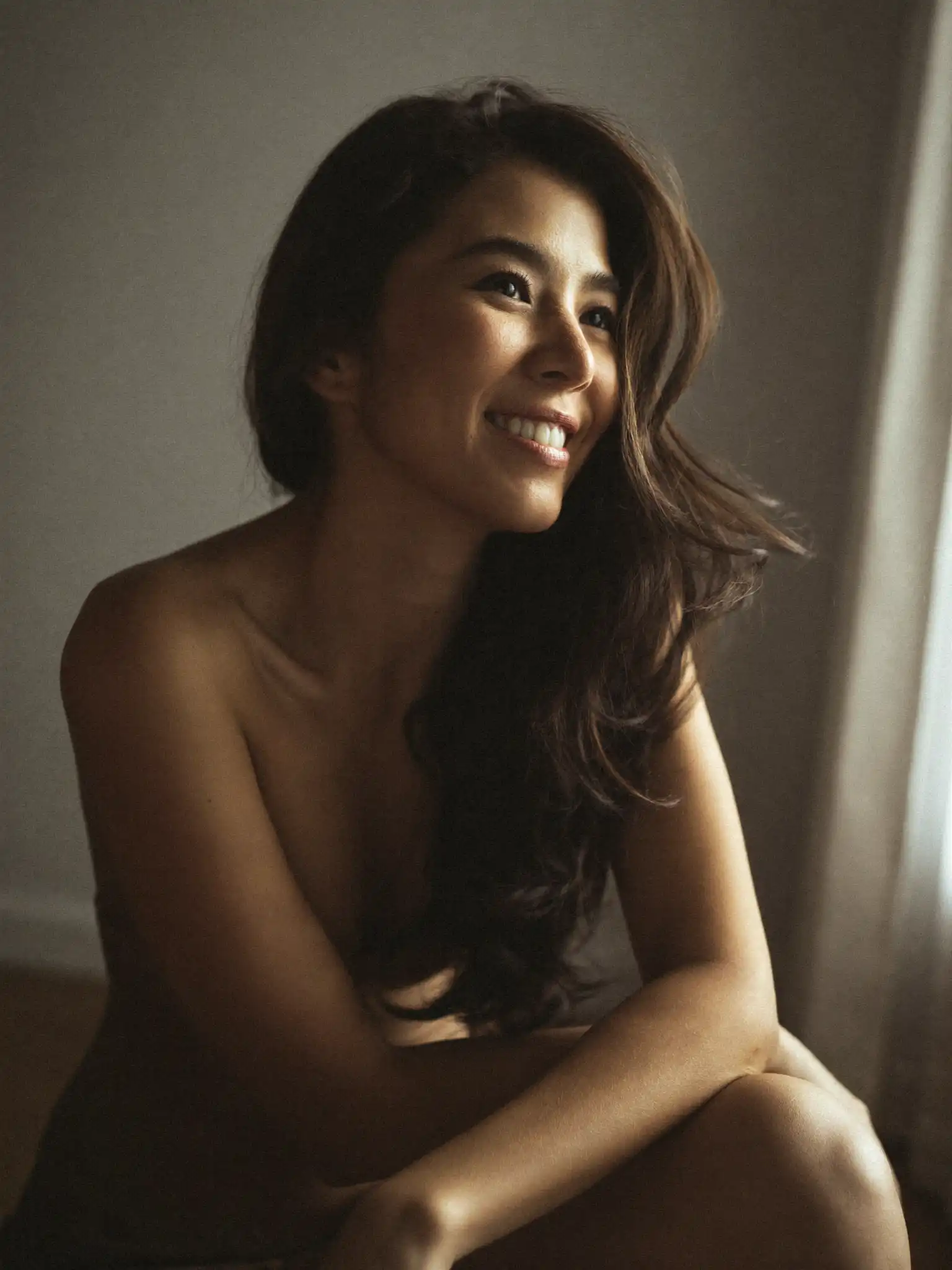 Reife Thai Frau in Berlin in warmer Atmosphäre – Thai Frauen Berlin kennenlernen und treffen
